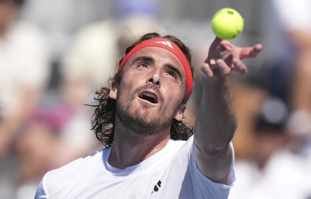 Циципас снова опустился в мировом рейтинге ATP
