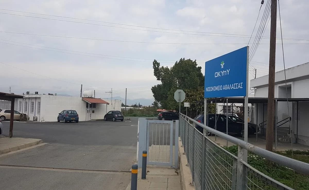 Ministro de Salud convoca reunión sobre el estado del Hospital Athalassa