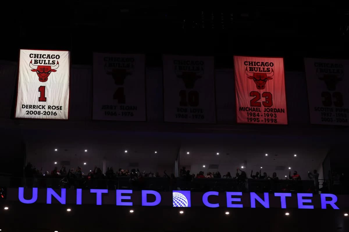 Emotiva Ceremonia en Chicago: Retiran la Camiseta de Derrick Rose