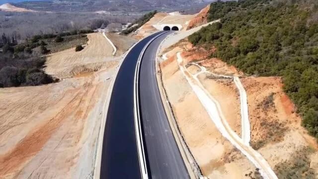 Ε65: Παράδοση εντός του πρώτου εξαμήνου του έτους – Ολοκληρώνονται τα τελευταία 46 χλμ.