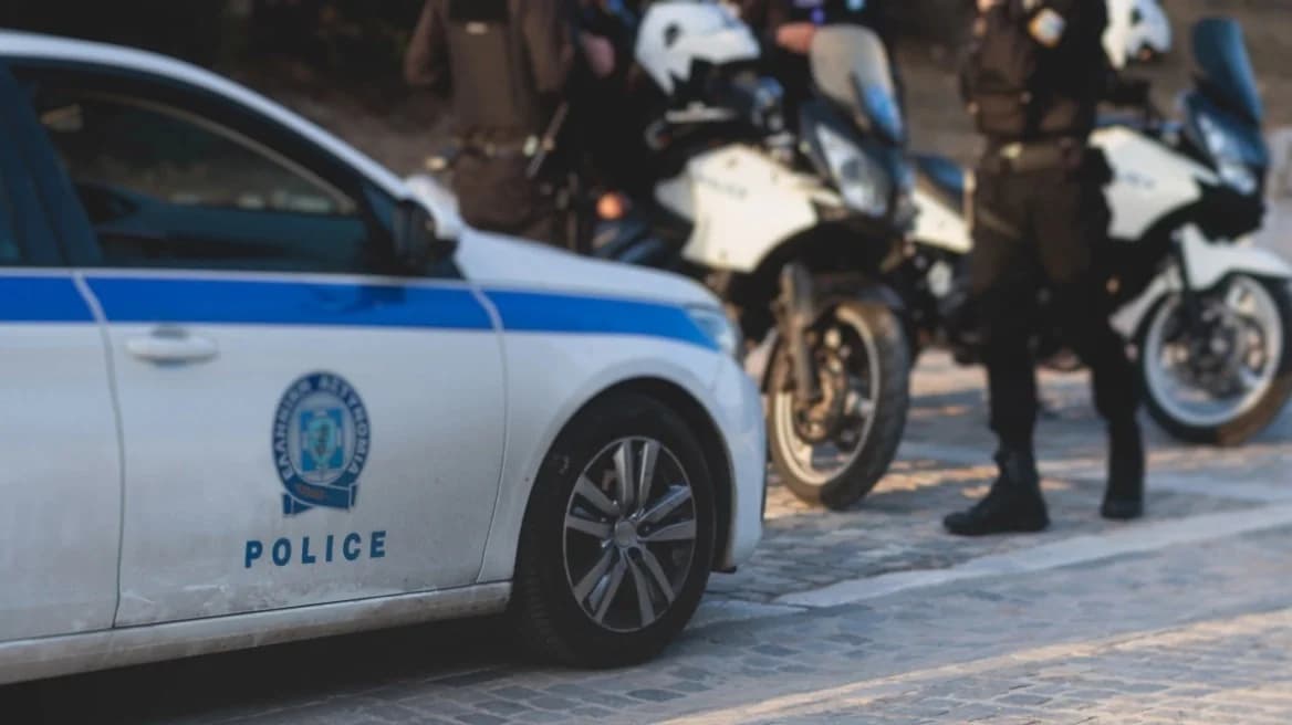 Γλυφάδα: Νεκρός άνδρας βρέθηκε σε πορτ μπαγκάζ – Συνελήφθη ο γιος του