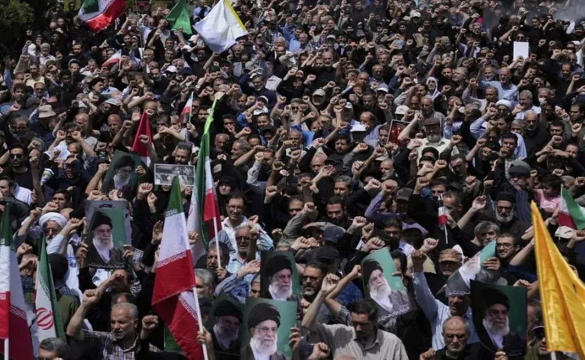 Time: Más de 30.000 muertos en protestas en Irán