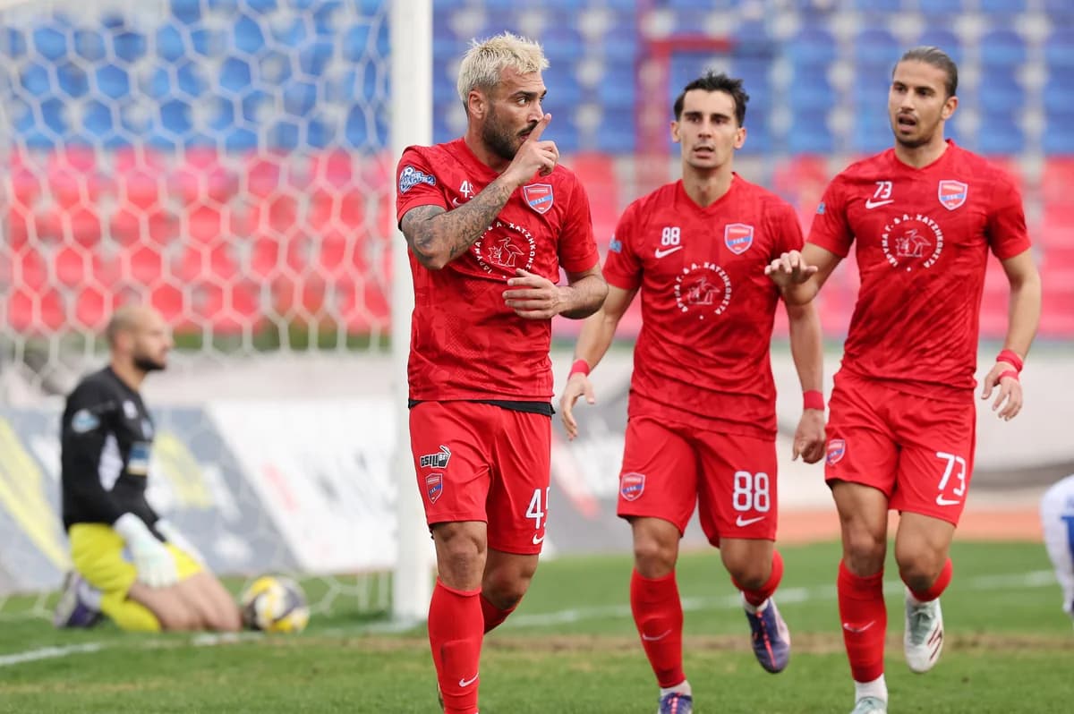 פניוניוס מנצחת בקלות את חאניה 3-0