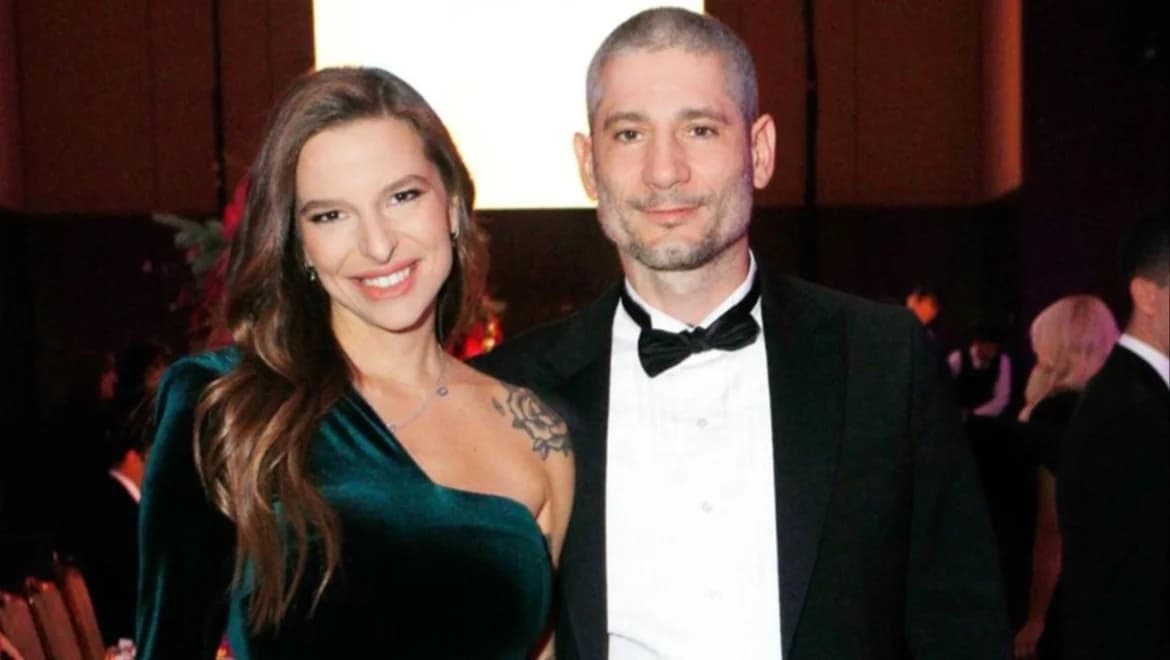 Henrietta Kourkoulou und Vyron Vasiliadis: Jahrestag