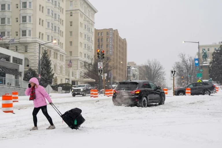 US: 17 States in State of Emergency Due to Severe Weather