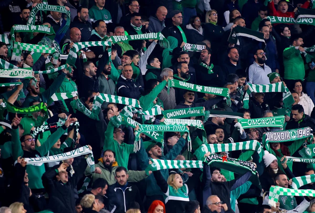 Tensión entre los aficionados del Omonia y Kontolefteros tras el partido