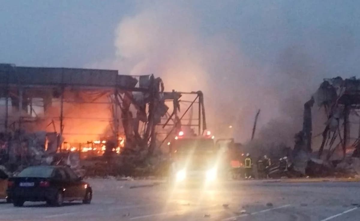 Trikala: Großbrand in Violanta-Fabrik, 5 Arbeiter vermisst