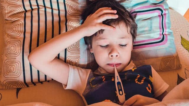 Grippewelle bei Kindern: Erhöhte Krankenhauseinweisungen