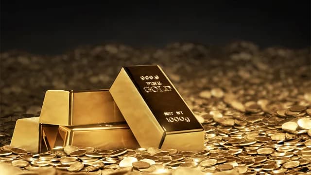 Золото достигло рекордного уровня, превысив 5000 долларов за унцию