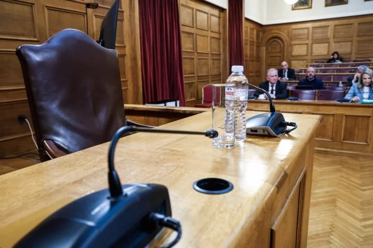 Ένταση στην Εξεταστική για τον ΟΠΕΚΕΠΕ: Αντιπαράθεση Λιακούλη-Χαλικιά