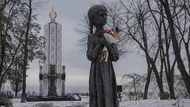 Czechs Raise $6 Million for Generators for Ukraine
