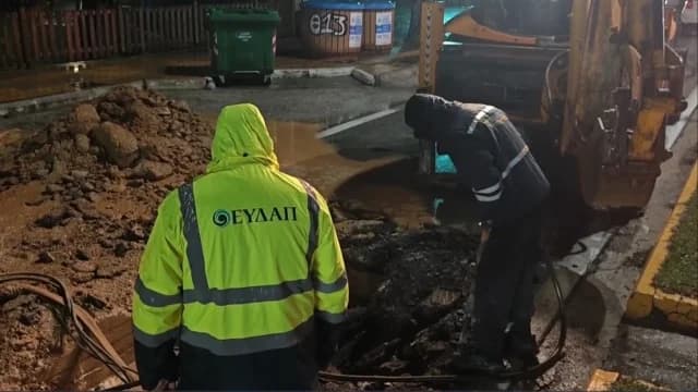 Melissia: Verkehr auf der Dimokratias Avenue nach Straßeneinbruch wiederhergestellt
