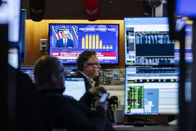 Bloomberg: Η απόφαση Τραμπ για την Fed δοκιμάζει τους επενδυτές