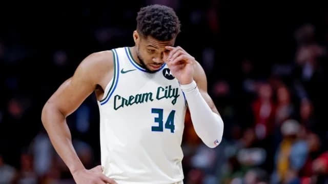 Reports: Antetokounmpo Considered Firing Agent Over Trade Frustration