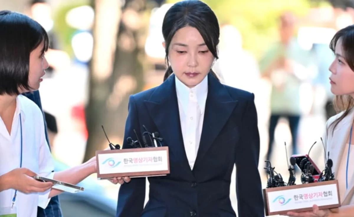 Südkoreas ehemalige First Lady wegen Bestechung verurteilt