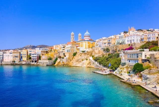 Σύρος και Νάξος στους πιο αυθεντικούς προορισμούς για το 2026