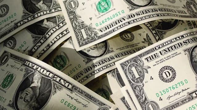 Dollar auf Vierjahrestief nach Trumps Äußerungen