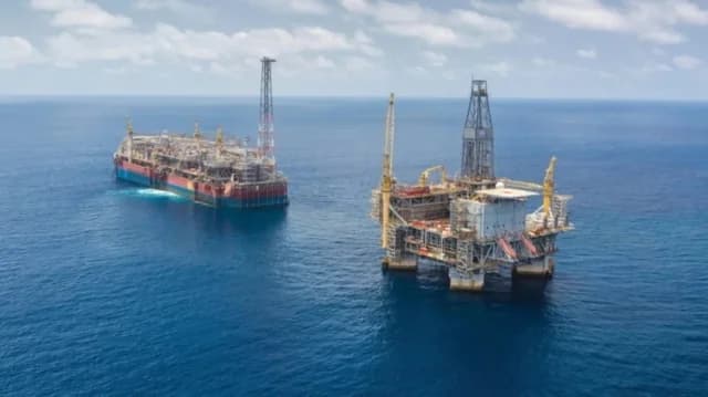 Libya: Benghazi threatens research south of Crete