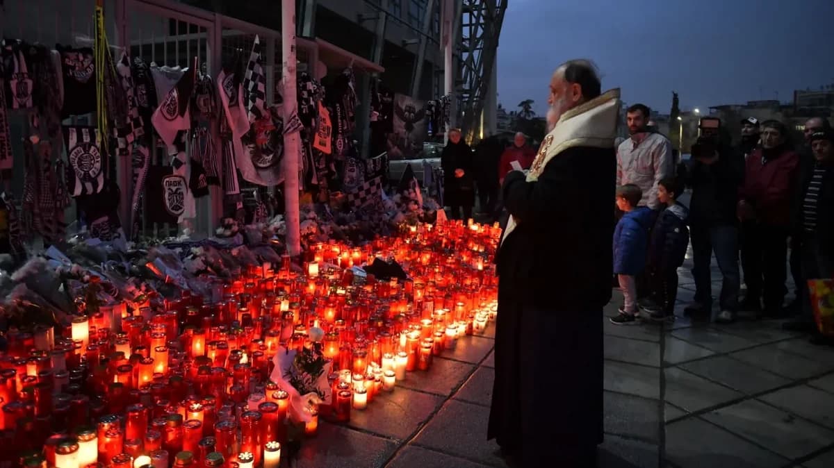 Salónica: Luto por la llegada de los cuerpos de los aficionados del PAOK