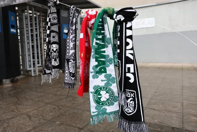 Thessaloniki: Condolences for PAOK Fans – Scarves from All Teams at Toumba Stadium