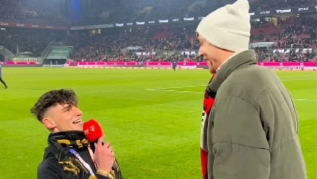Deutscher Schiedsrichter macht Heiratsantrag im Kölner Stadion