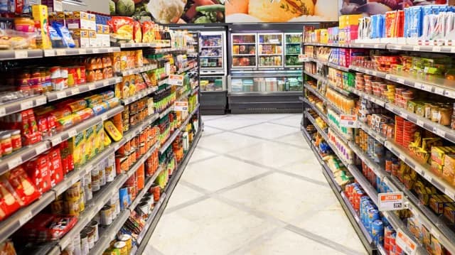 Griechische Verbraucher greifen zu Eigenmarken und unterstützen lokale Produkte: OPA-Umfrage