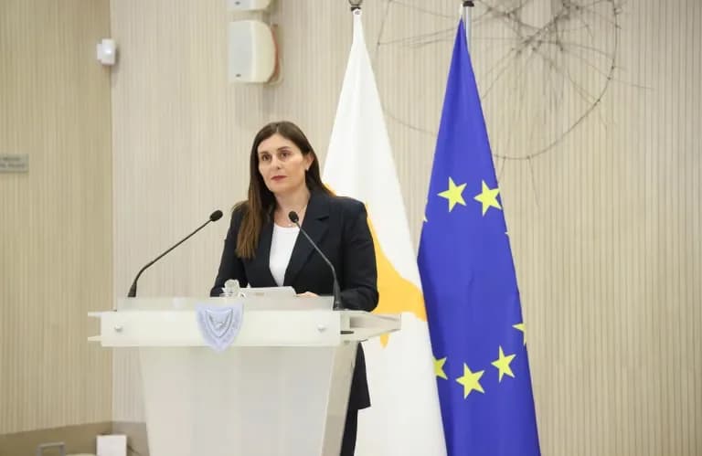 Κυπριακά πλοία στα Στενά του Ορμούζ υπό παρακολούθηση