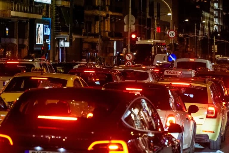 Massenkarambolage auf der Kifissos-Allee: Verkehrschaos in Attika