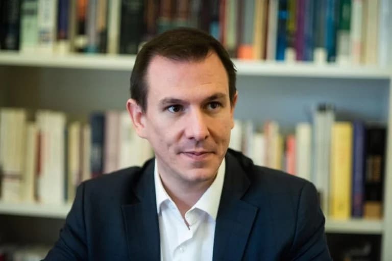 P. Doudonis：团结和胜利献给PASOK
