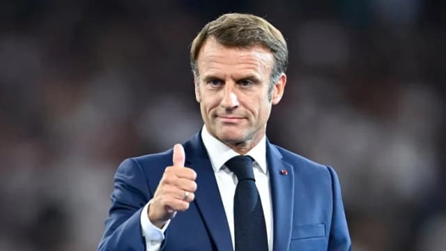Regierung Macron übersteht Misstrauensvoten in Frankreich