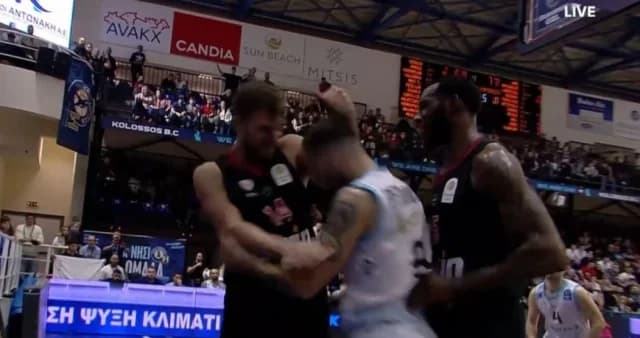 DEAB bestraft Olympiacos und Vezenkov mit Geldstrafe