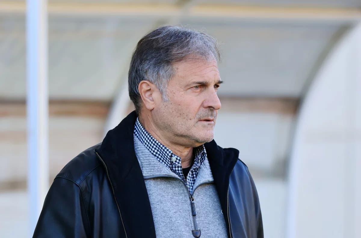 Athens Kallithea ernennt Kalaidzidis zum Trainer, verpflichtet Manias für die Play-offs