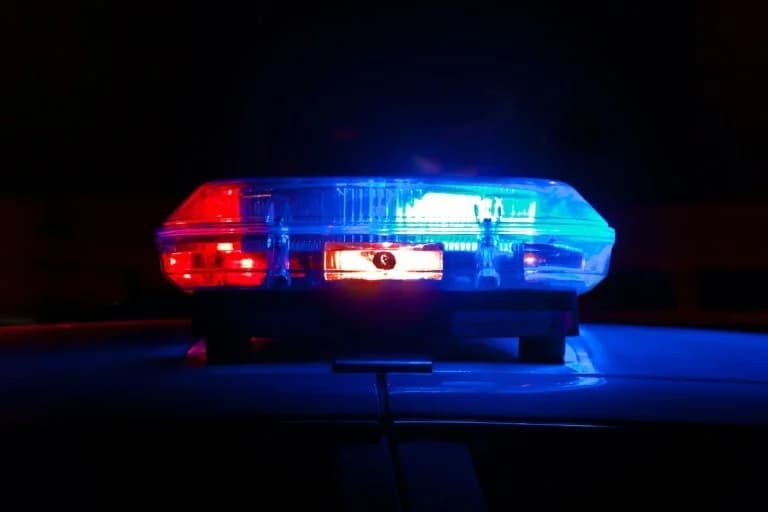 Perama: Mujer encontrada muerta con sangre en la cara