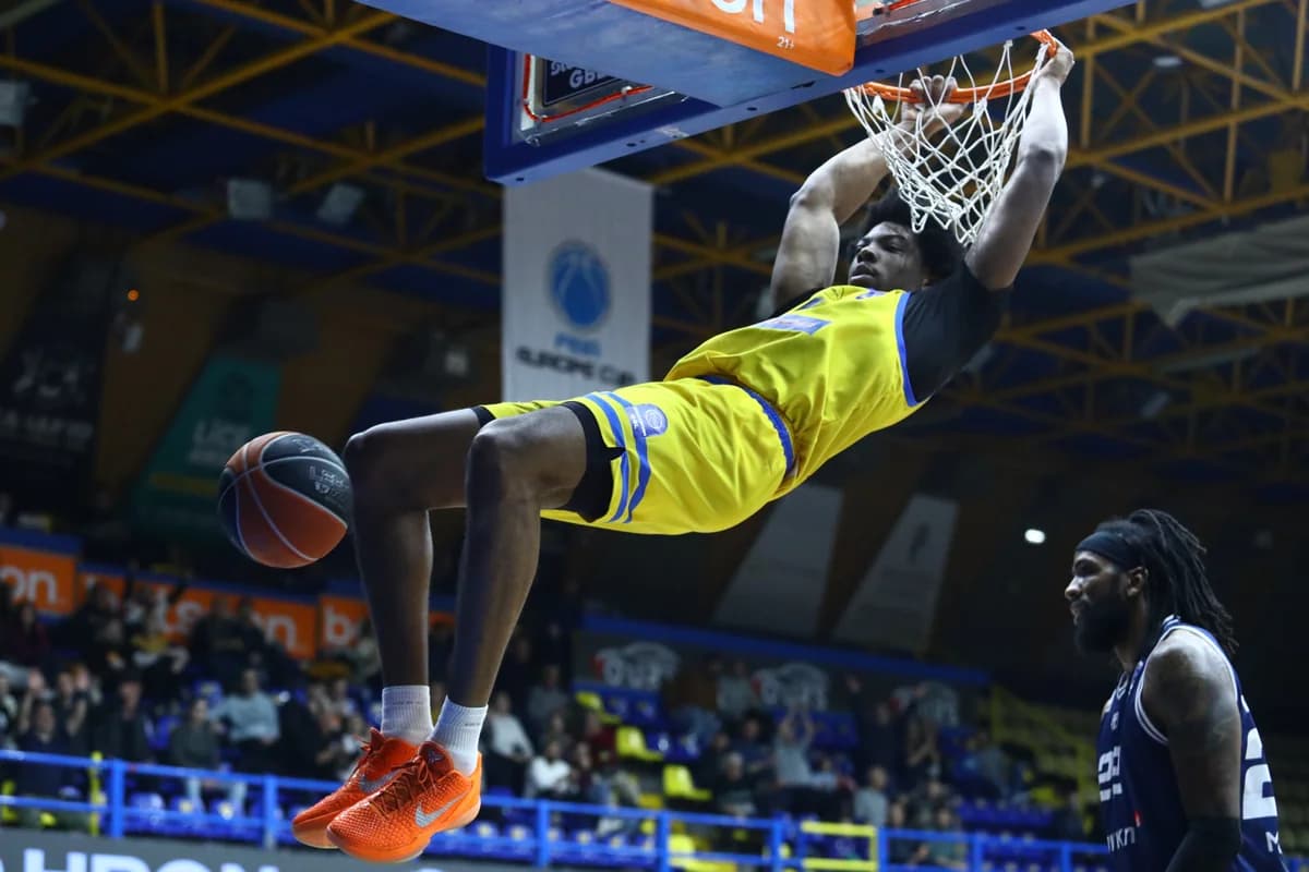 Peristeri sichert sich Europe Cup Qualifikation gegen Sassari