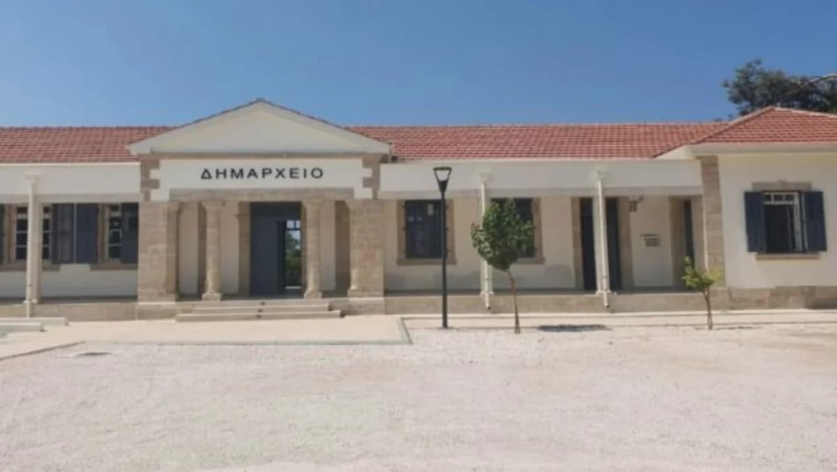 Καταγγελίες για κατάχρηση εξουσίας στον Δήμο Πόλης Χρυσοχούς