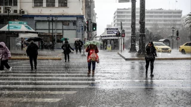 מזג אוויר קשה: טורנדו בקורפו, שיטפונות בקפלוניה