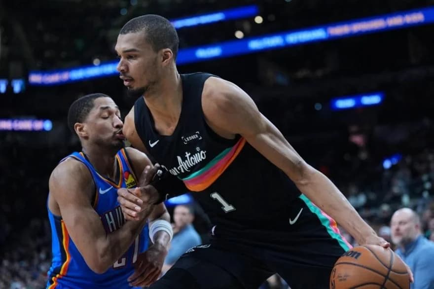 Spurs vencen a Thunder con Johnson y Wembanyama al frente