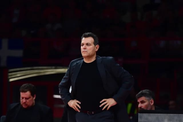 Hapoel Tel Aviv: Itoudis' Position in Jeopardy, Reports Say