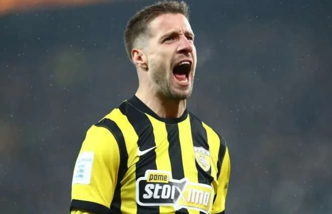 AEK: Georgiev en el punto de mira, Varga lidera el ataque