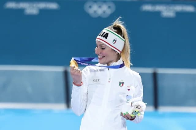 F. Lollobrigida gewinnt Italiens erste Medaille bei den Winterspielen