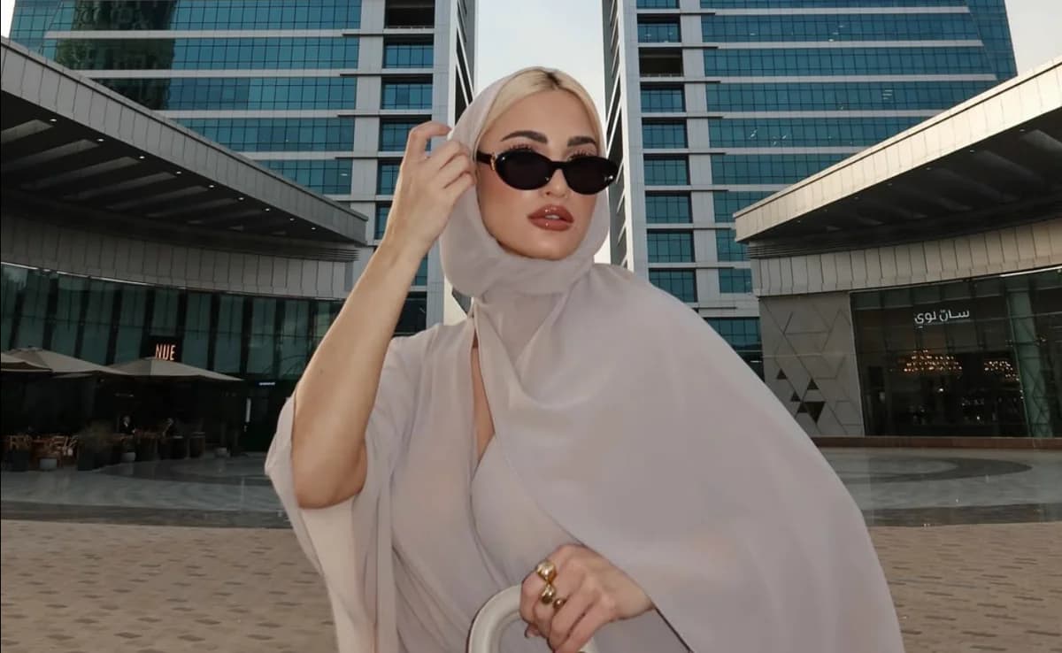 Иоанна Туни: Ей отказали во въезде в Саудовскую Аравию из-за ее наряда