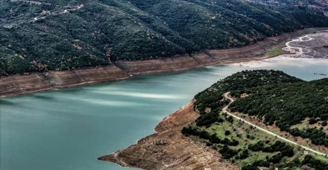 Ανάσα για την Αττική από τις βροχές, αλλά η λειψυδρία παραμένει