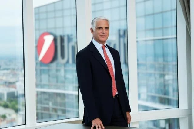 UniCredit devolverá 50.000 millones de euros a sus accionistas en 2030