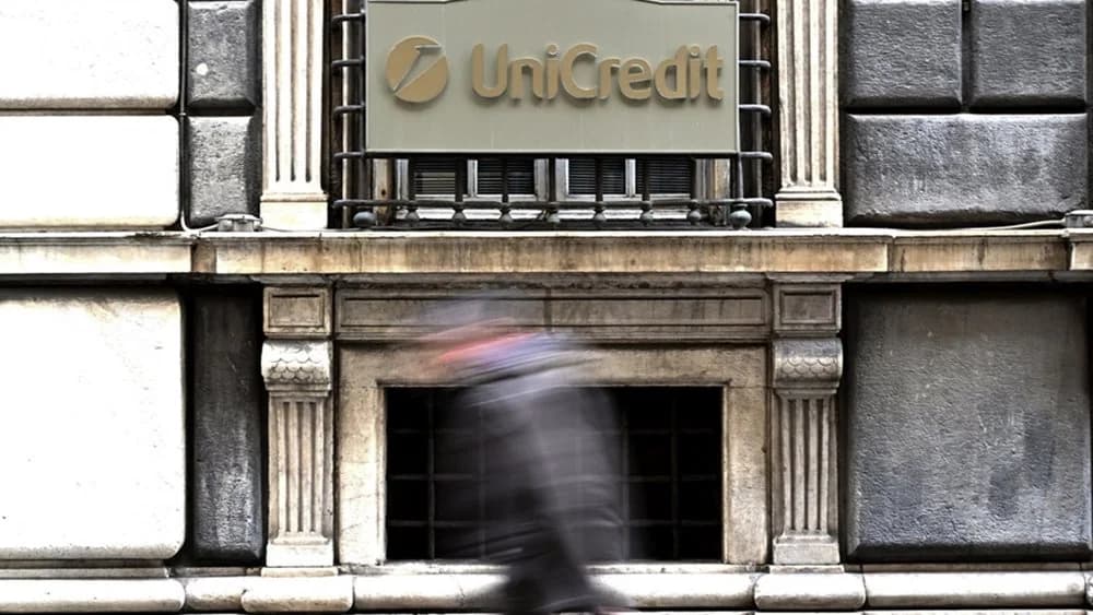 UniCredit planea devolver 50.000 millones de euros a sus accionistas