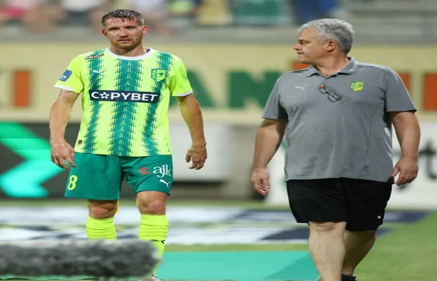 Roden kehrt mit Siegtor für AEK zurück