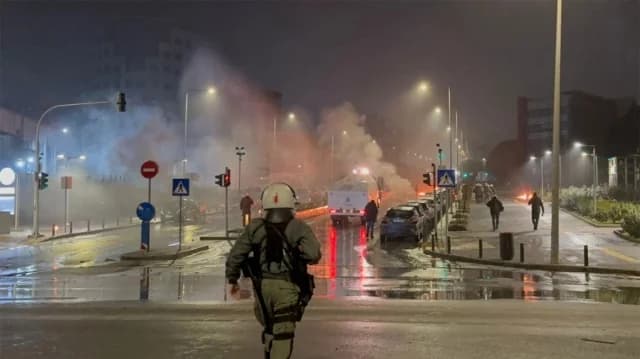 Θεσσαλονίκη: Φοιτητικές αντιδράσεις για την αστυνομική επιχείρηση στο ΑΠΘ