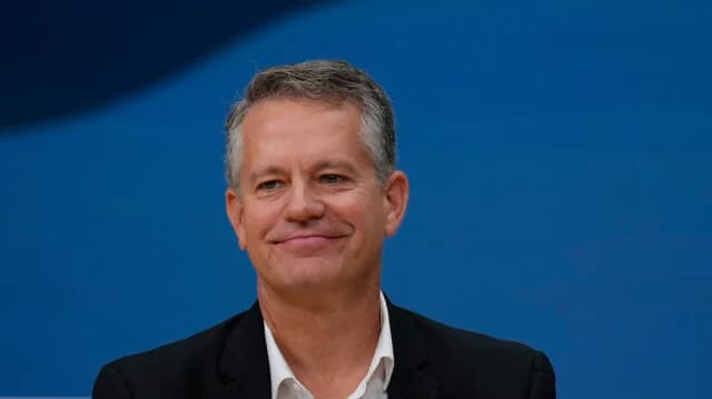 De Reponedor a CEO: El Ascenso de John Furner en Walmart