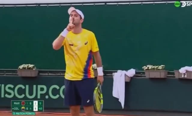Enfrentamiento en la Copa Davis: Lanzan botellas tras celebración de tenista en Marruecos