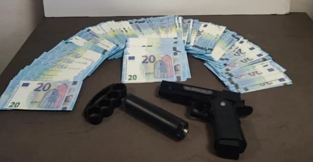 Thessaloniki: 21-Year-Old Arrested with 723 Counterfeit Banknotes