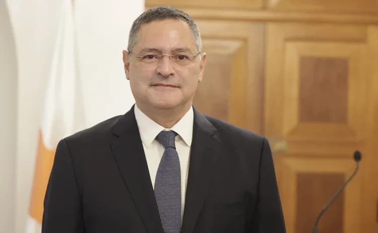Gobernador del Banco Central destaca la productividad para el crecimiento